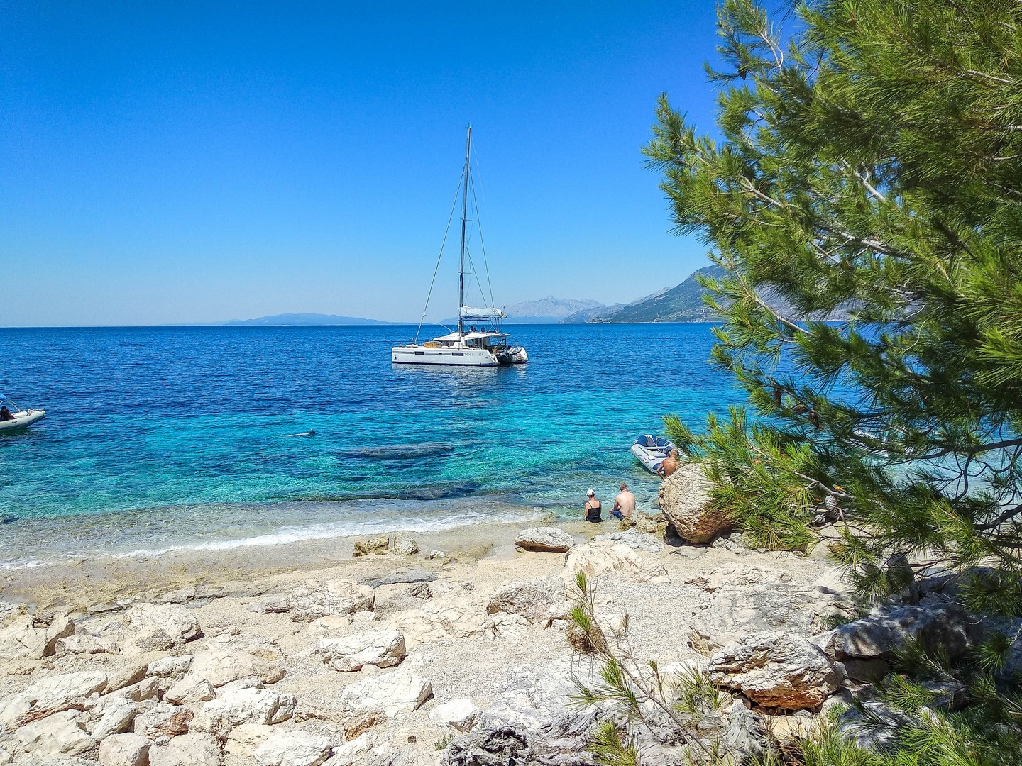 catamaran-sailing-peljesac-soul-of-croatia